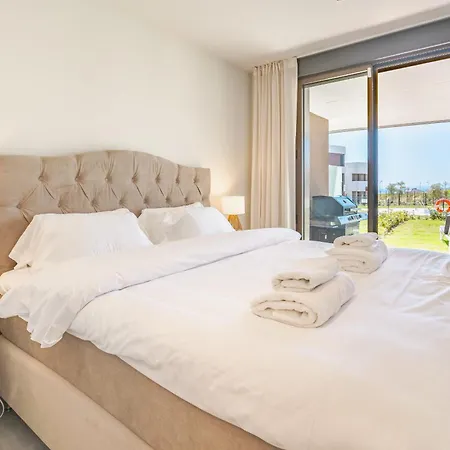 12 La Sabina Pool View 埃斯特波纳